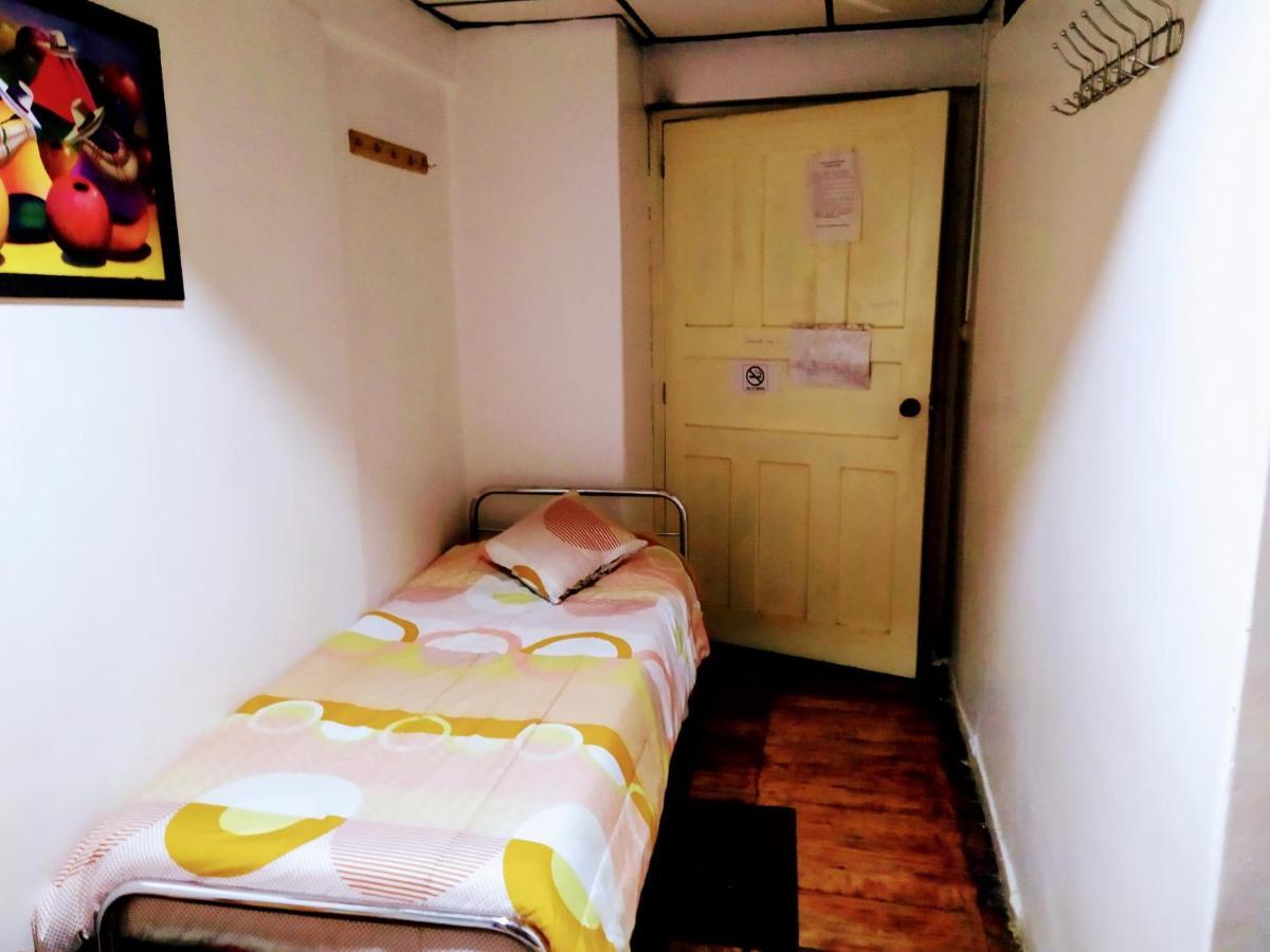 Hostal Latitud Ecuem كويتو المظهر الخارجي الصورة
