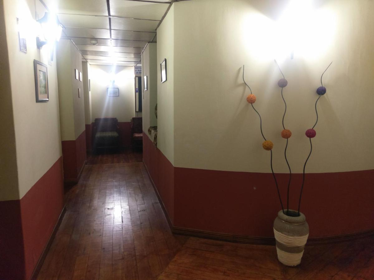 Hostal Latitud Ecuem كويتو المظهر الخارجي الصورة